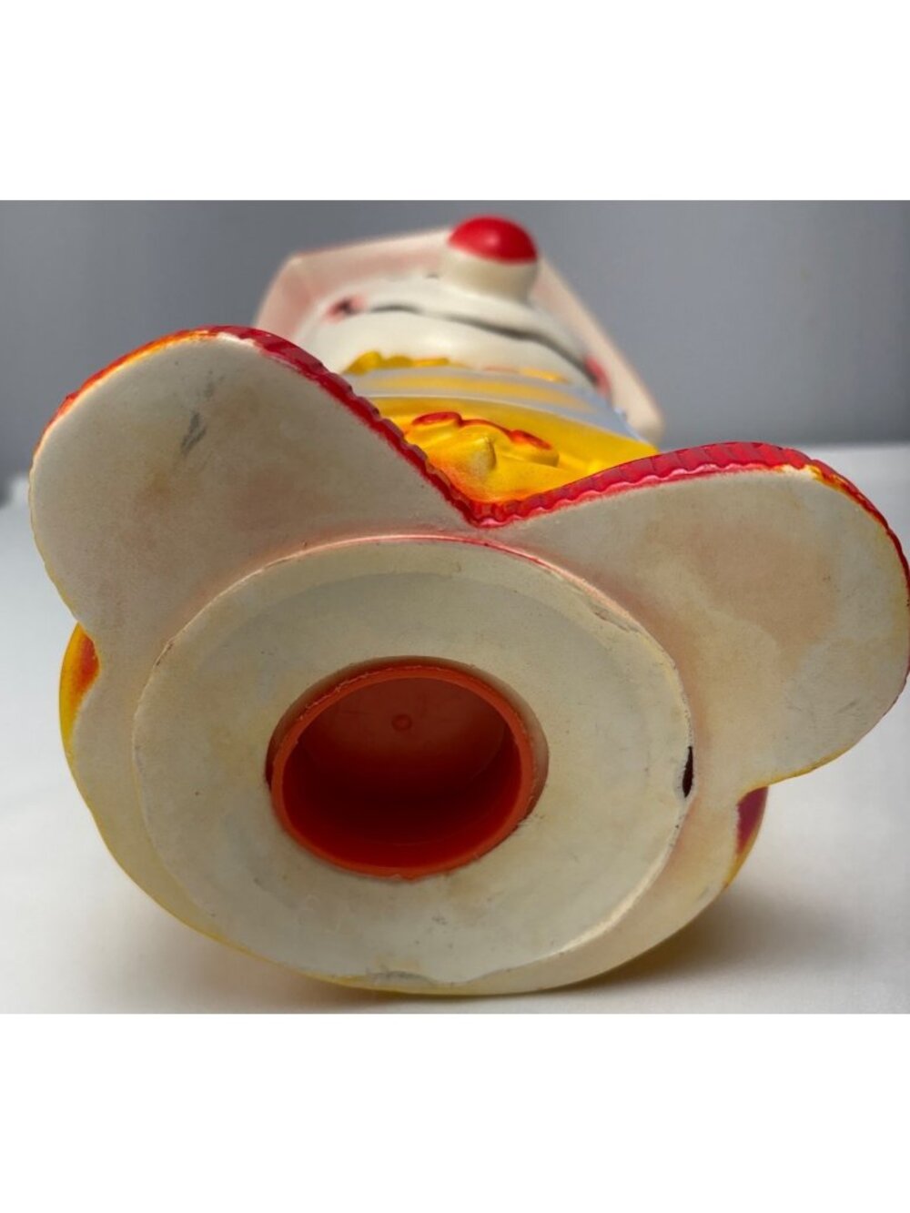 1971 Play Pal Plastics "For A Rainy Day" Clown Coin Bank 12" Red/Yellow Collecti - Picture 5 of 14